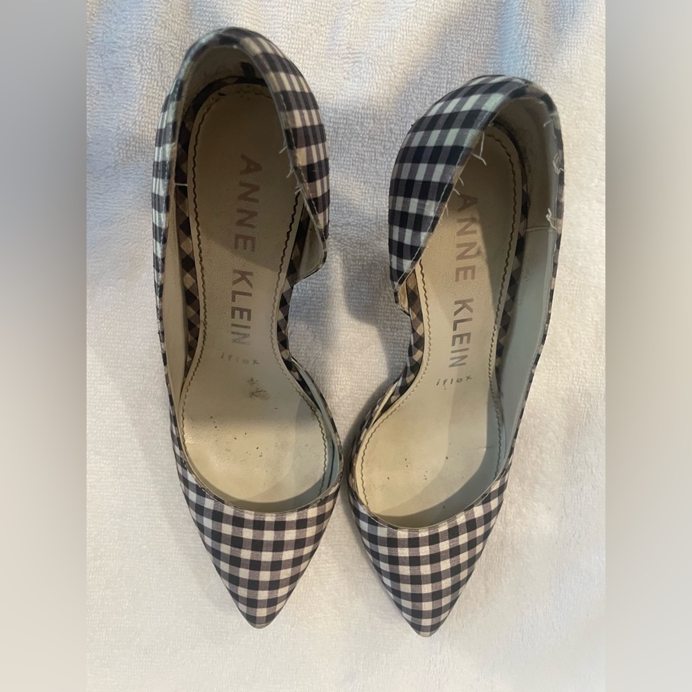 Anne Klein heels size 7.5